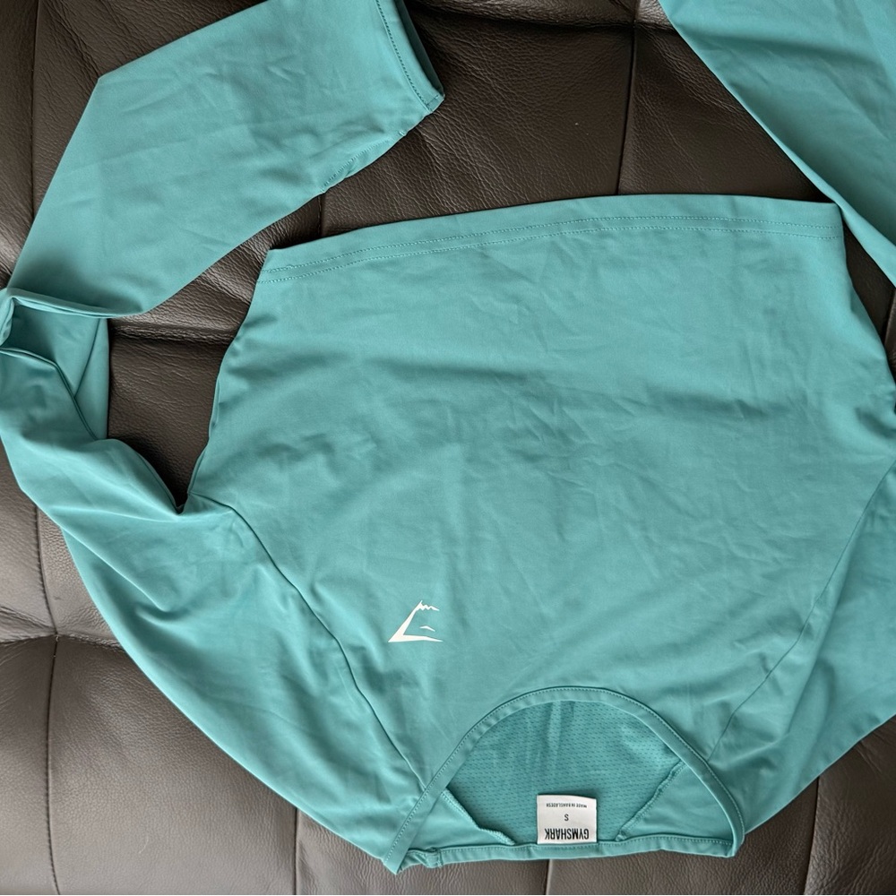 Gymshark Turquoise Long Sleeve Crop Top - Picture 2 of 4